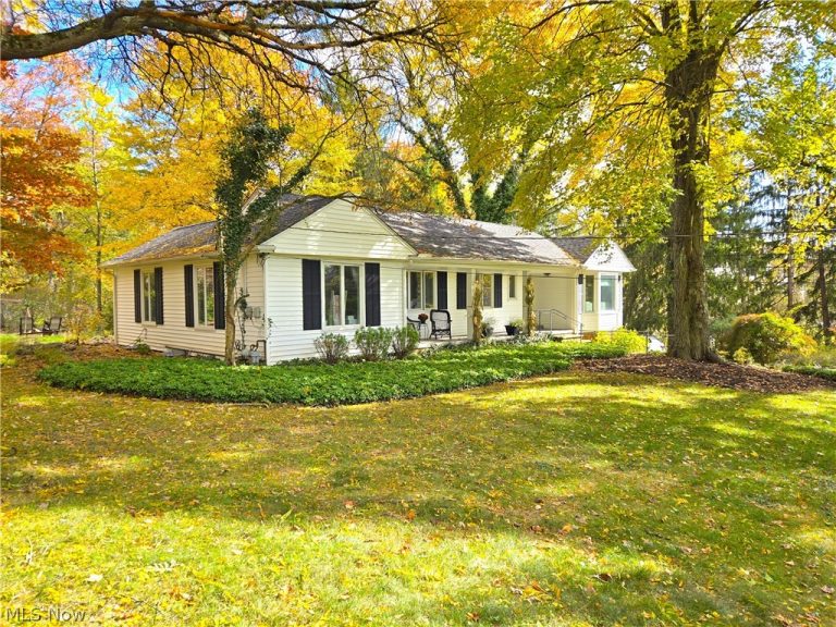 4639 Brainard Road, Chagrin Falls, OH - Photo 4
