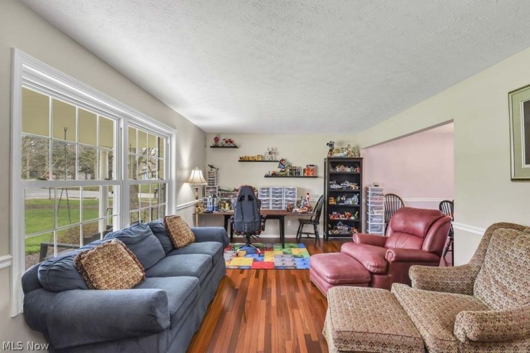 5782 Holland Drive, Hudson, OH - Photo 5