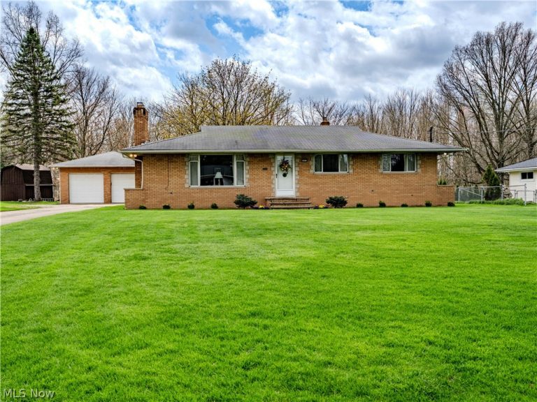10073 Delsy Drive, North Royalton, OH, 44133