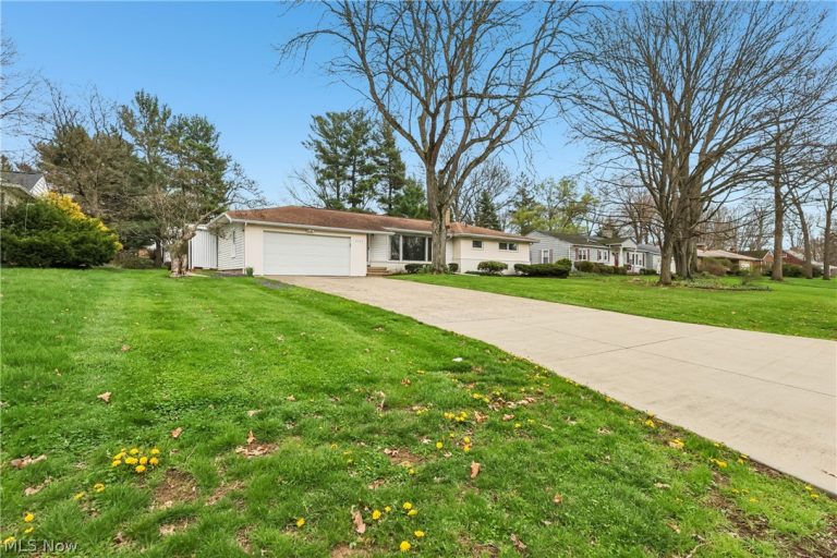 3143 Morewood Road, Fairlawn, OH - Photo 3
