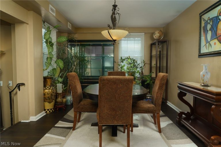 13800 Fairhill Road #101, Shaker Heights, OH - Photo 8