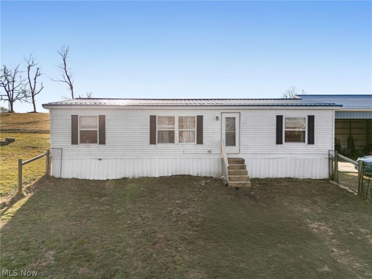 3188 Amsterdam Road, Scio, OH - Photo 3