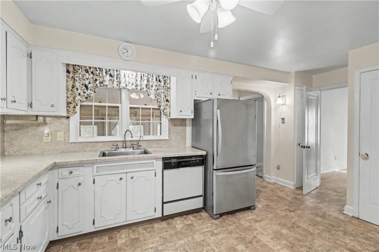 554 Cook Road, Mansfield, OH - Photo 8