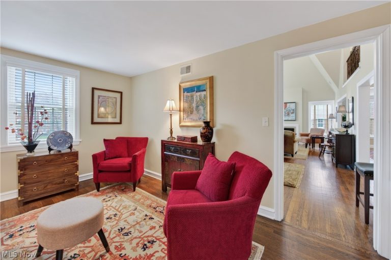 2808 Van Aken Boulevard #3, Cleveland, OH - Photo 8