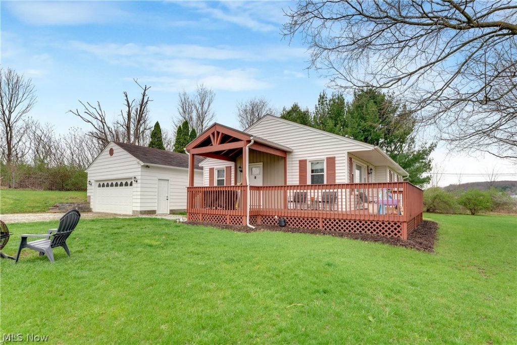 9391 Infirmary Road, Mantua, OH