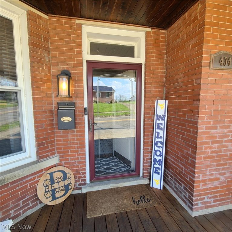 434 Main Street, Barnesville, OH - Photo 2