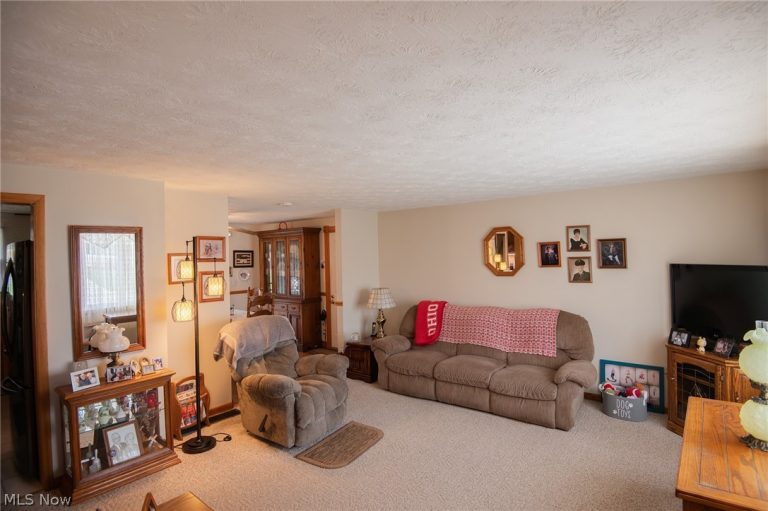 719 Oregon Avenue, McDonald, OH - Photo 3