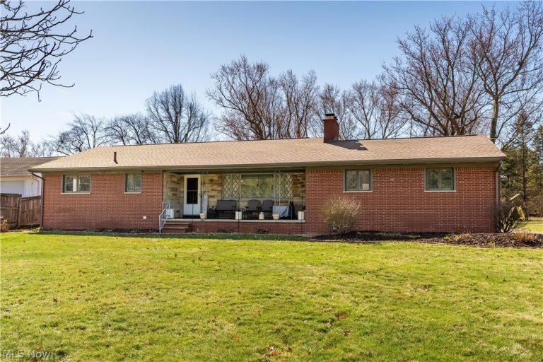 1670 Berna Road, Green, OH, 44312