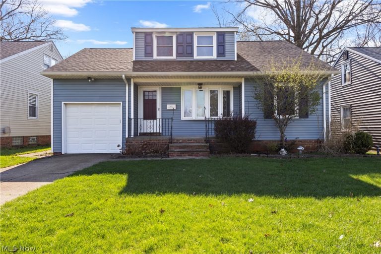 6017 Hodgman Drive, Parma Heights, OH, 44130