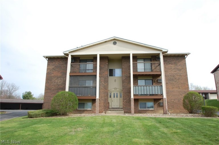 44 Southwoods Avenue, Boardman, OH - Photo 8
