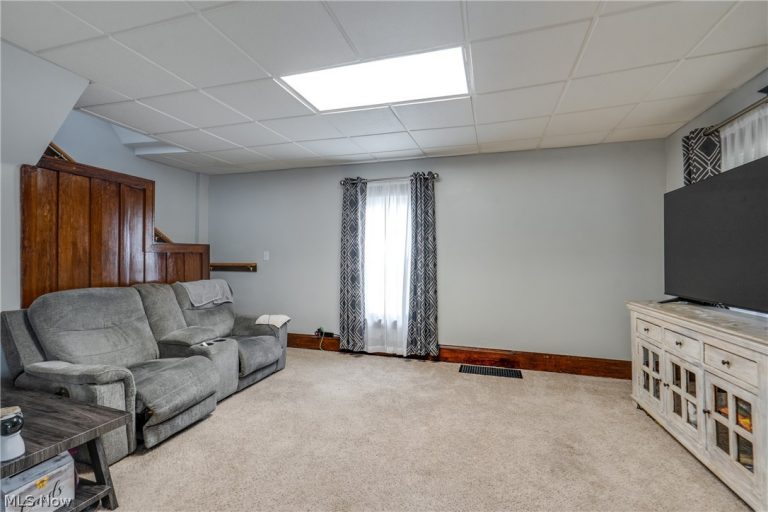 1235 Liberty Avenue, Barberton, OH - Photo 5