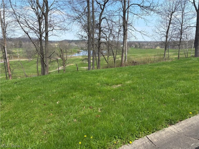 Woodridge Drive, Mineral Wells, WV - Photo 4