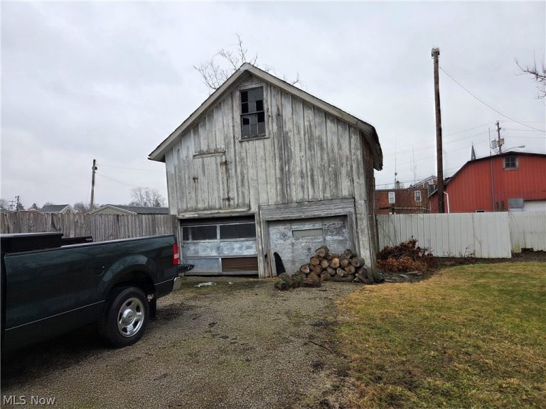 116 Taylor Street, Wellington, OH - Photo 3