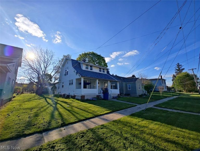 10 Wentz Avenue, Shelby, OH - Photo 2