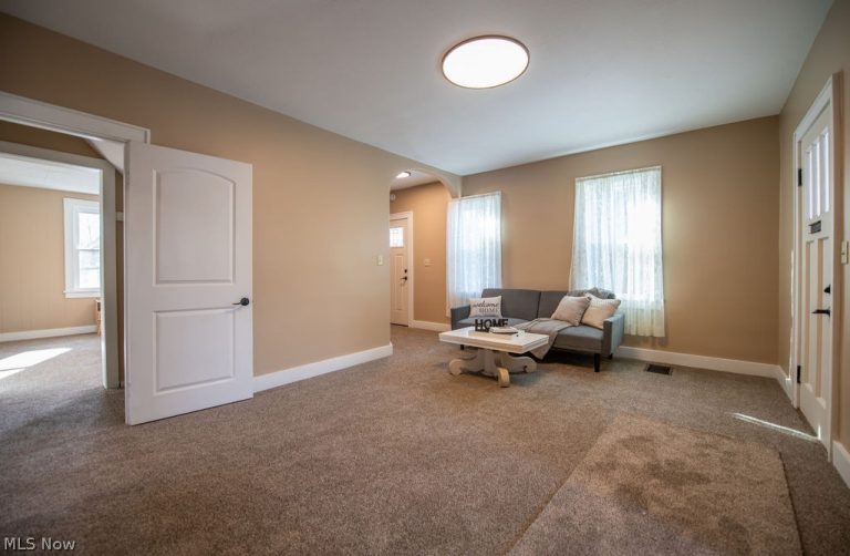 137 Noble Street, East Canton, OH - Photo 8