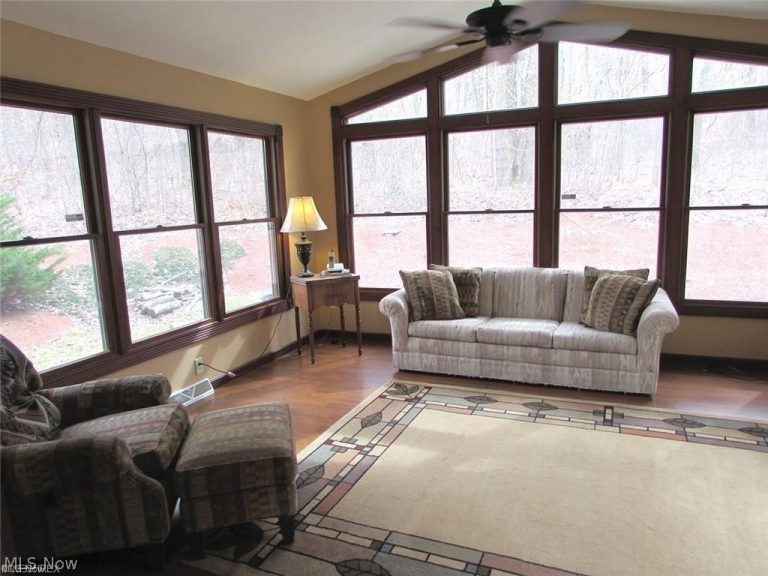 1322 Steele Hill Road, New Philadelphia, OH - Photo 5