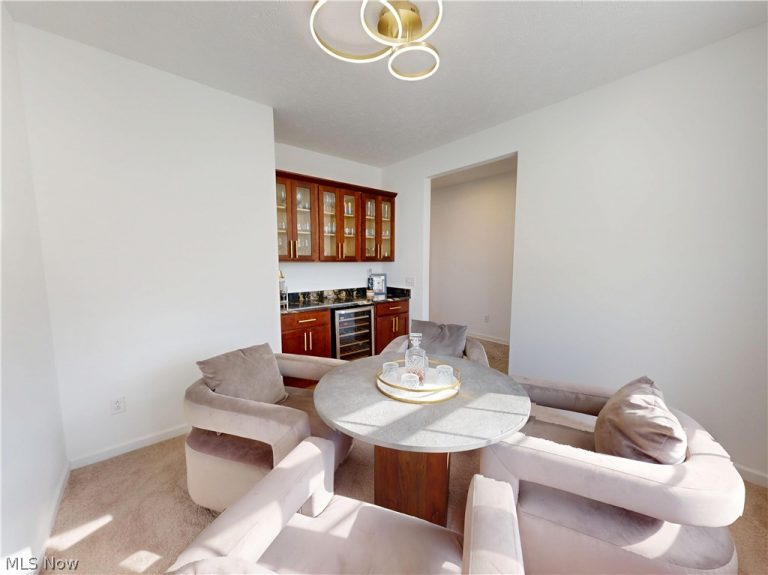 8215 Mustang Lane, Mentor, OH - Photo 5