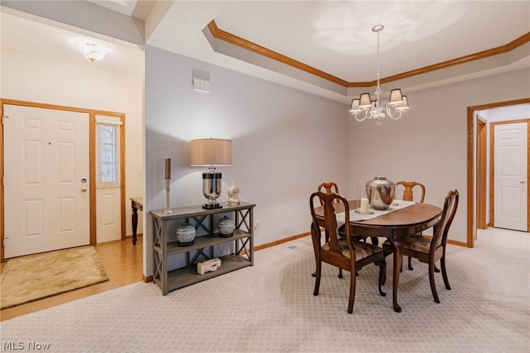 133 Gleneagle Drive, Elyria, OH - Photo 4