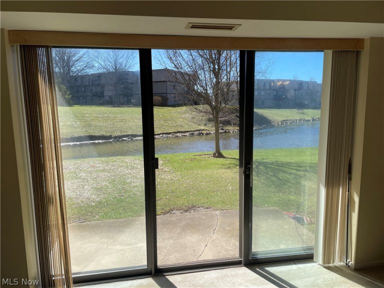 9630 Cove Drive #16A, North Royalton, OH - Photo 3