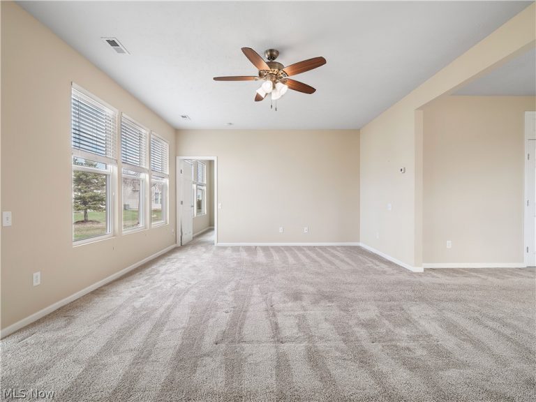 37952 Ashfield Way, North Ridgeville, OH - Photo 6