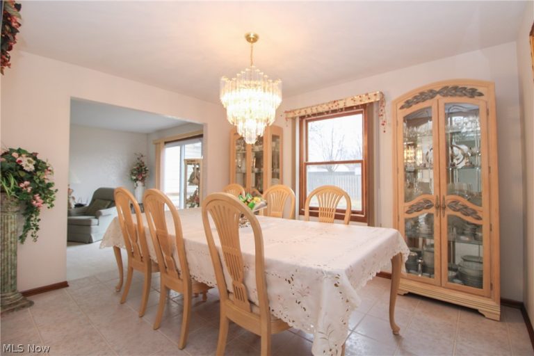 810 Kentwood Drive #3, Boardman, OH - Photo 5