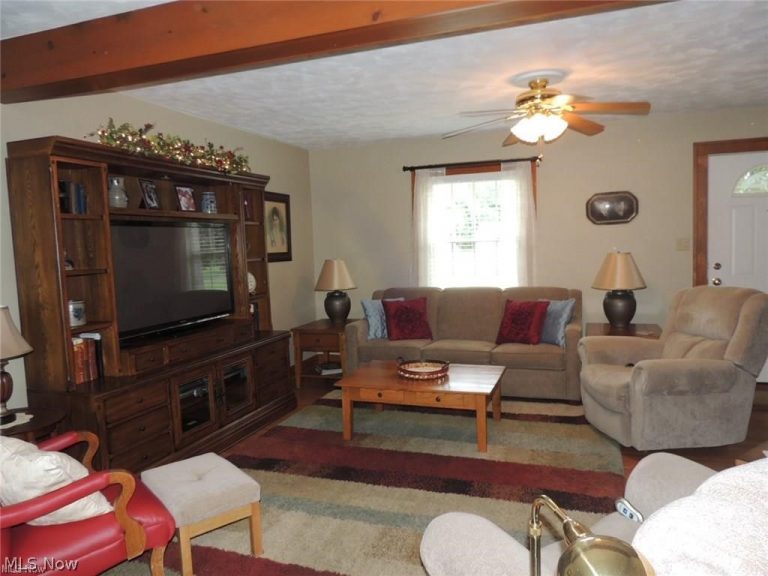 6531 Columbiana New Castle Road, New Middletown, OH - Photo 8