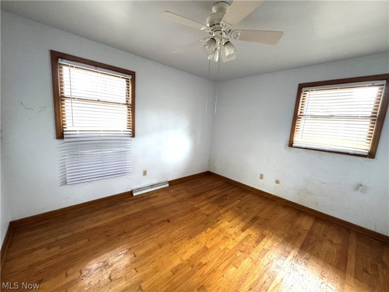 1180 Keefer Road, Girard, OH - Photo 5