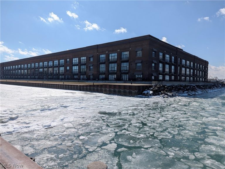401 SHORELINE Drive #312, Sandusky, OH, 44870
