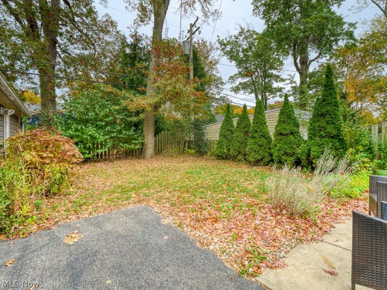 559 Kenilworth Road, Bay Village, OH - Photo 6