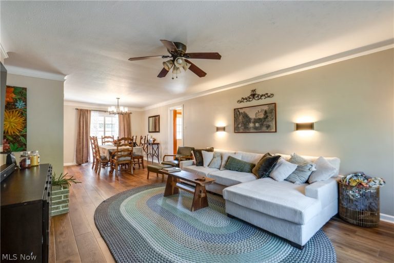 757 Esther Road, Highland Heights, OH - Photo 2