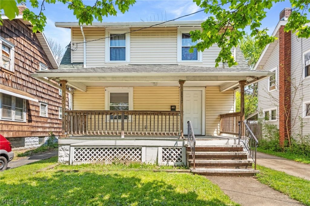 1037 Dietz Avenue, Akron, OH