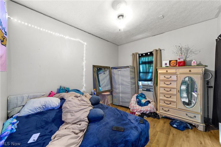 1888 28th Street, Lorain, OH - Photo 3