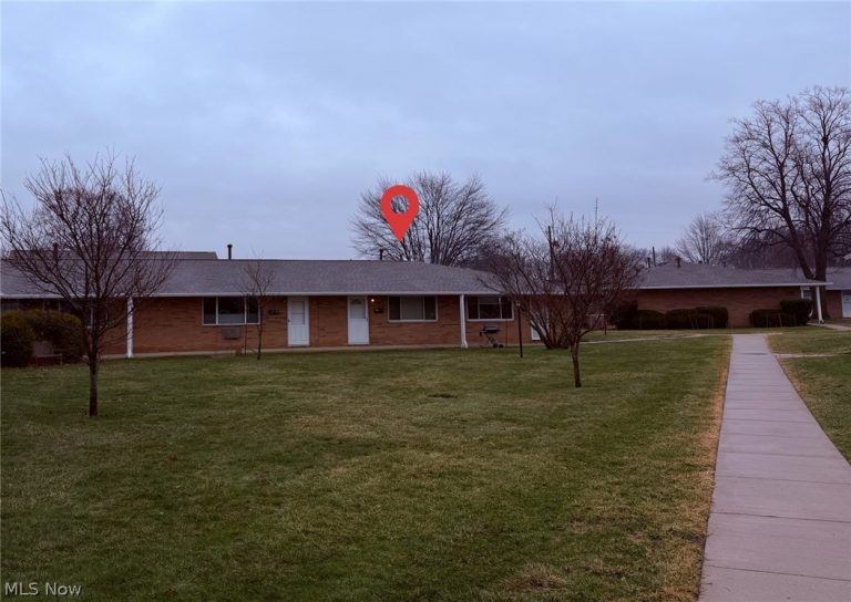 21884 River Oaks Drive #2K, Rocky River, OH - Photo 2