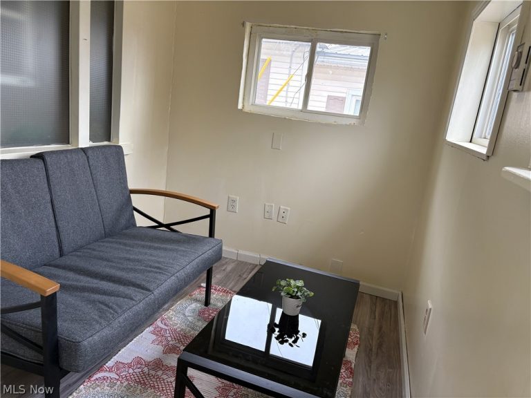 316 Bank Lane, New Philadelphia, OH - Photo 3