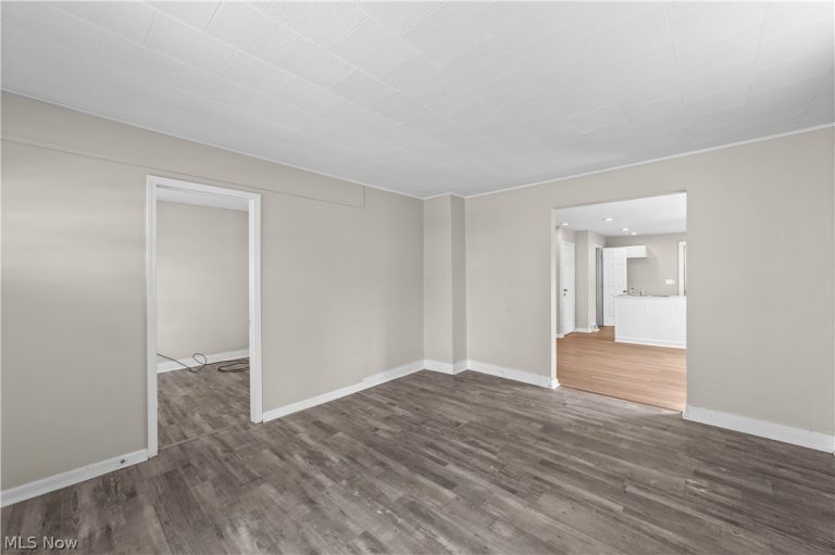 3515 50th Street, Cleveland, OH - Photo 6