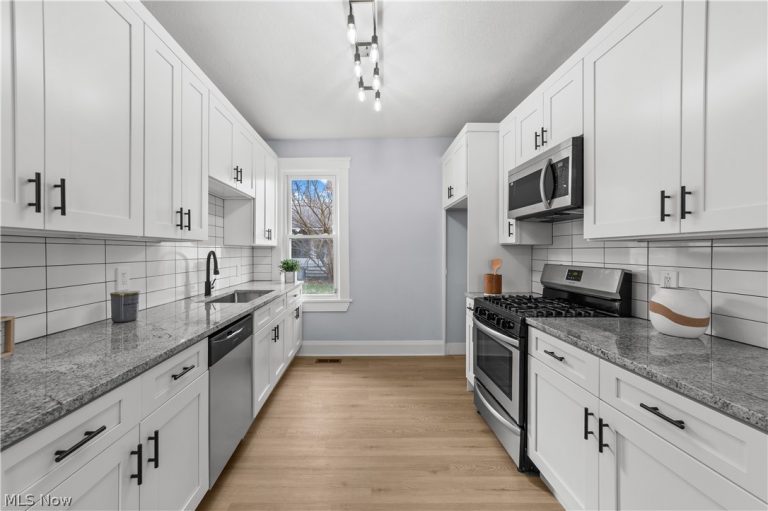 2723 Marvin Avenue, Cleveland, OH - Photo 8