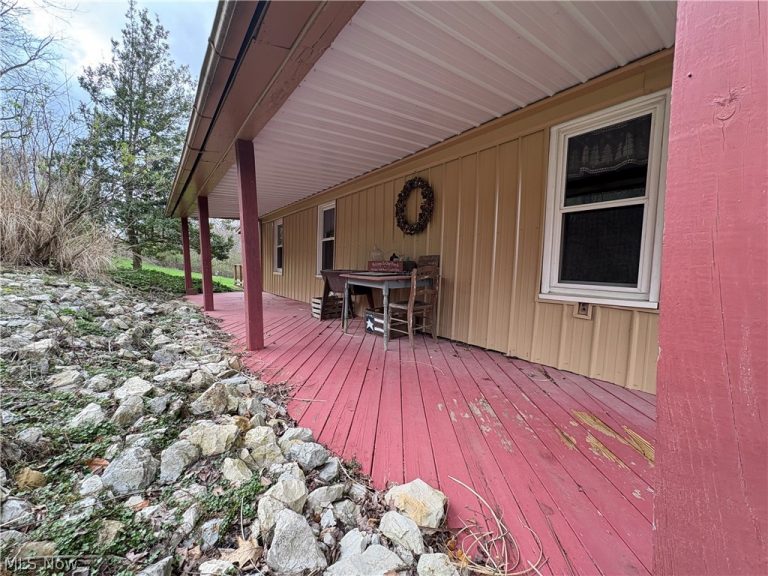 64446 Erie Road, Salesville, OH - Photo 5