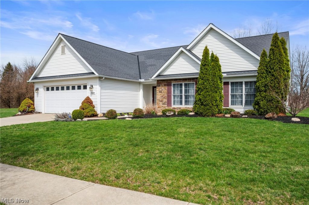 39292 Camelot Way, Avon, OH