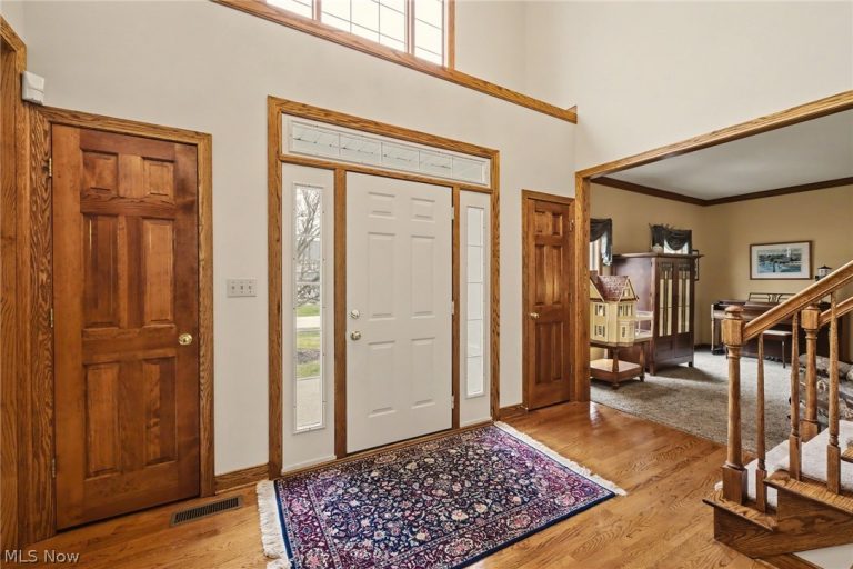 7525 Berks Way, Hudson, OH - Photo 3