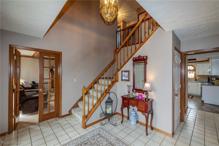 12720 Cottonwood Lane, North Royalton, OH - Photo 5