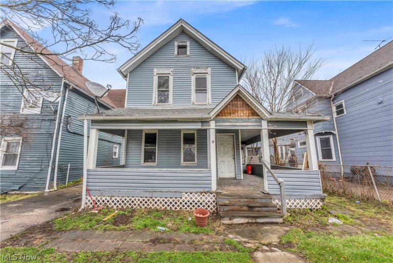 2037 98th Street, Cleveland, OH - Photo 2