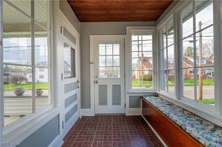 1521 Tremont Avenue, Massillon, OH - Photo 2