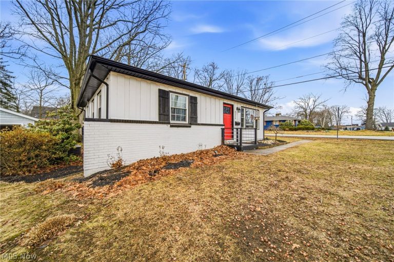 8324 Harbor Drive, Mentor, OH - Photo 8