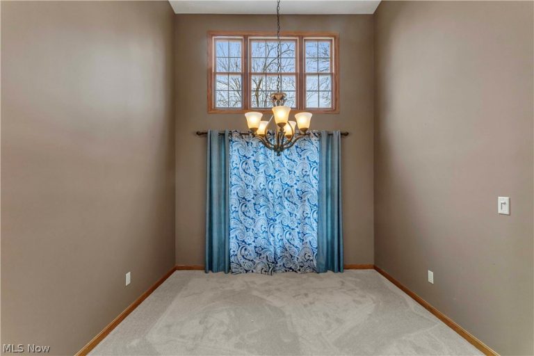 1023 Gulf Road, Elyria, OH - Photo 8