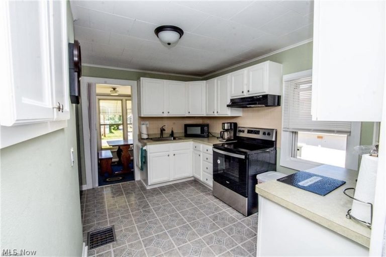 110 Boardman Boulevard, Boardman, OH - Photo 5