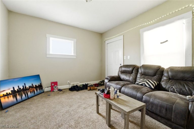 3672 144th Street, Cleveland, OH - Photo 8