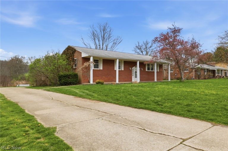 3252 Dellwood Avenue, Canton, OH - Photo 6