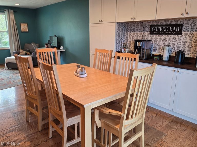 104 Summerset Drive, Marietta, OH - Photo 6