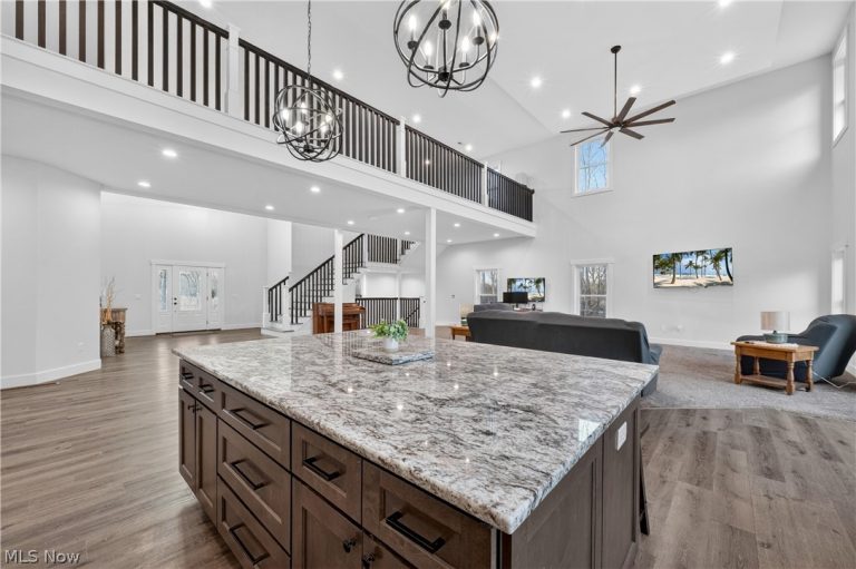 2252 Applegrove Street, Canton, OH - Photo 4