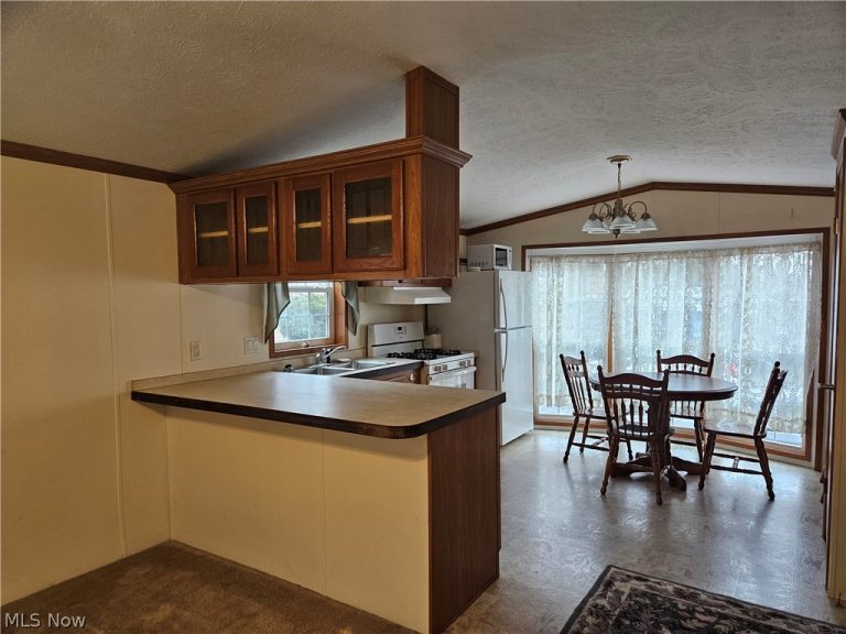 45 Hyland, Akron, OH - Photo 3